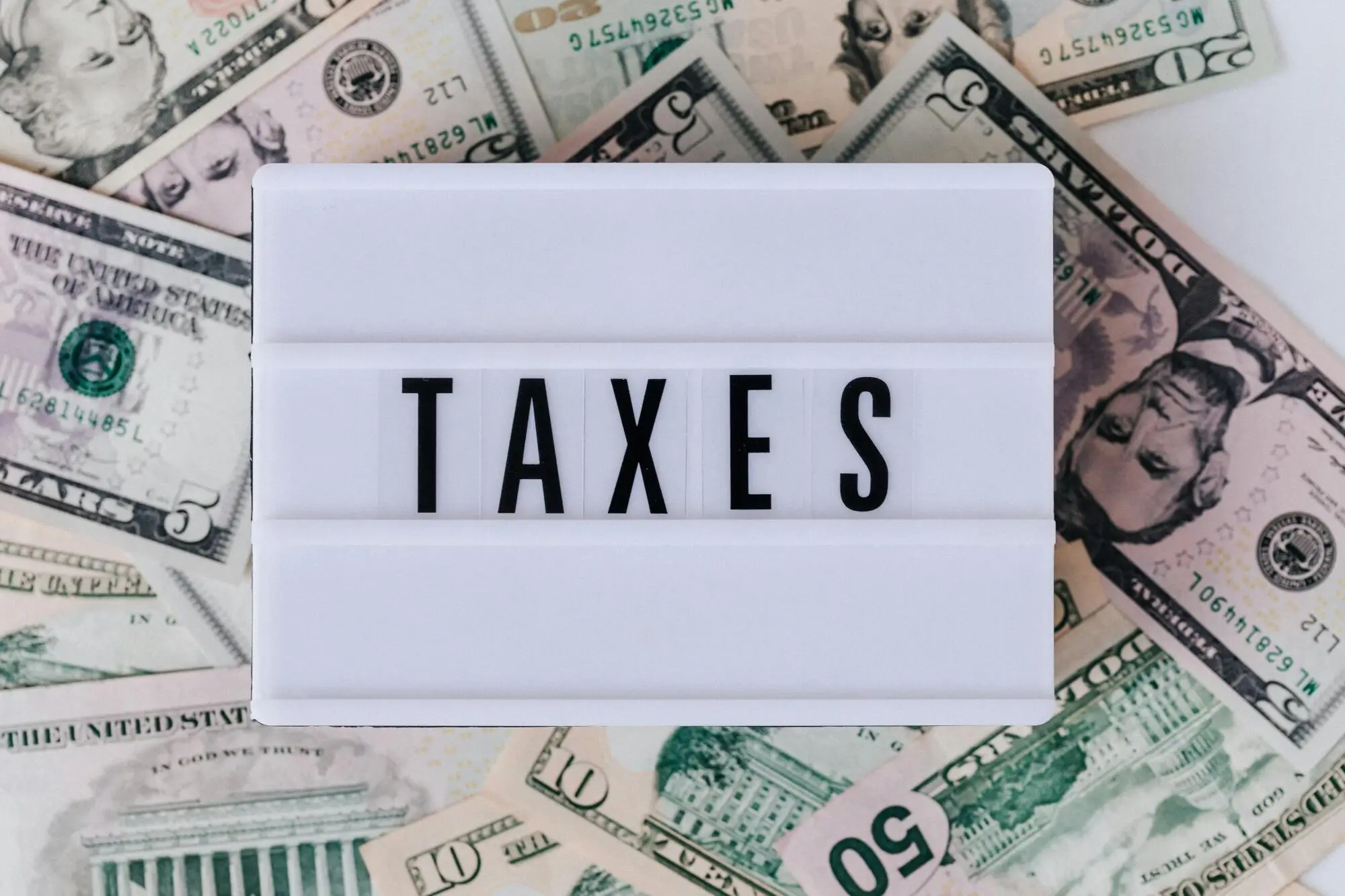 Simplify Your Taxes: Key Info on Tax Statements and 1099s in Boston